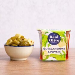 Olives, Cheddar & Peppers<br><span class="deli-pot-weight">(160g)</span>