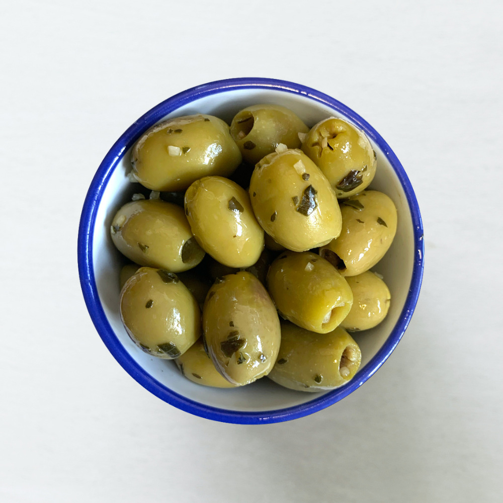 Garlic & basil snack pots in a bowl